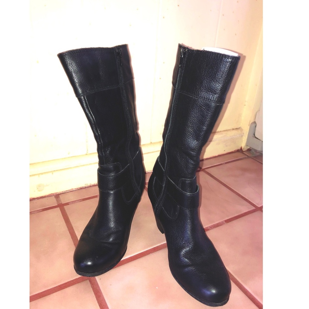 BOOTS! BOOTS! BOOTS!